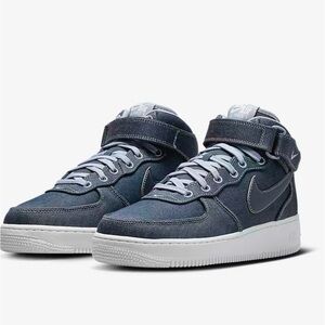 Nike Air Force One ‘07 mid in denim
New without box